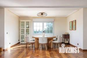 Дом 280м², 2-этажный, участок 280 сот.  