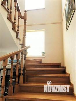 Дом 250м², 2-этажный, участок 5 сот.  