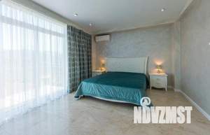 Коттедж 180м², 2-этажный, участок 6 сот.  