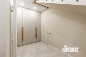 Дом 205м², 2-этажный, участок 6 сот.  