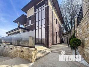 Дом 235м², 2-этажный, участок 4 сот.  