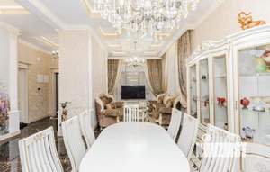 Коттедж 300м², 3-этажный, участок 10 сот.  
