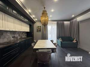 Дом 150м&sup2;, 2-этажный, участок 4 сот.  