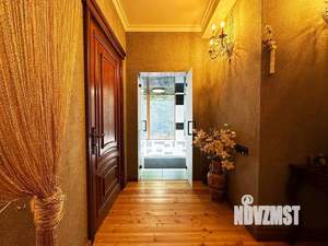 Коттедж 450м², 3-этажный, участок 10 сот.  