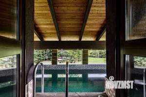 Дом 300м², 2-этажный, участок 9 сот.  