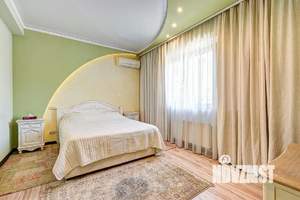 Дом 413м², 3-этажный, участок 13 сот.  