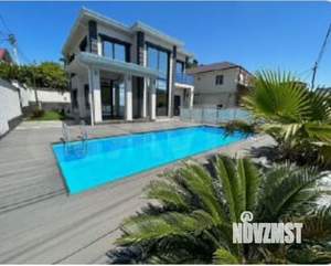 Дом 183м², 2-этажный, участок 4 сот.  