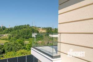 Коттедж 230м², 2-этажный, участок 5 сот.  