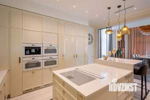 Коттедж 720м², 4-этажный, участок 17 сот.  