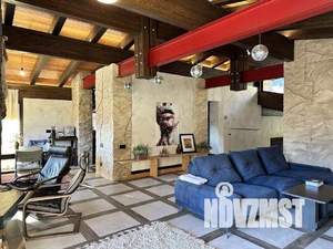 Дом 270м², 2-этажный, участок 9 сот.  