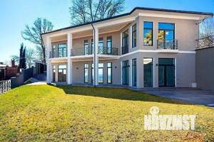 Дом 275м², 2-этажный, участок 6 сот.  