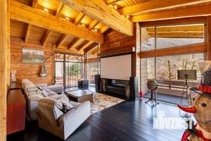 Дом 450м², 3-этажный, участок 18 сот.  