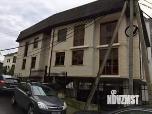 Коттедж 850м², 3-этажный, участок 7 сот.  