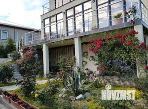 Дом 278м&sup2;, 3-этажный, участок 8 сот.  