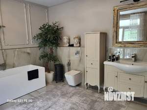 Дом 290м², 2-этажный, участок 6 сот.  