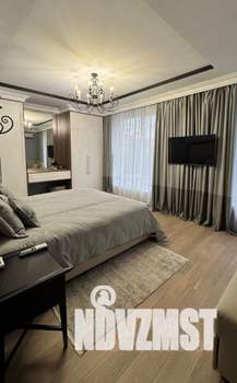 Коттедж 200м², 2-этажный, участок 5 сот.  