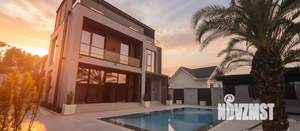 Дом 285м², 3-этажный, участок 6 сот.  