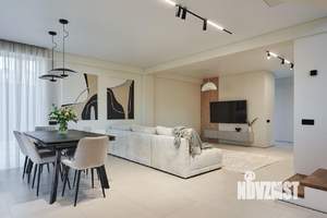 Дом 240м², 3-этажный, участок 6 сот.  