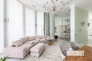 Дом 700м², 3-этажный, участок 17 сот.  