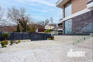 Дом 220м², 2-этажный, участок 5 сот.  