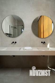 Коттедж 300м², 2-этажный, участок 5 сот.  