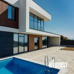 Дом 106м&sup2;, 2-этажный, участок 6 сот.  