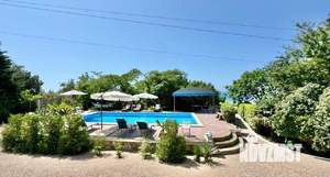 Дом 300м², 3-этажный, участок 13 сот.  