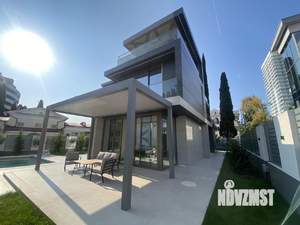 Дом 301м², 3-этажный, участок 12 сот.  