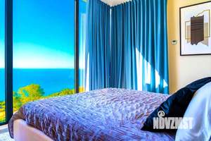 Дом 200м², 2-этажный, участок 6 сот.  