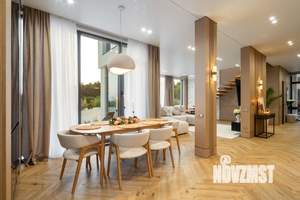 Дом 280м², 2-этажный, участок 7 сот.  