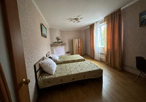 Дом 210м², 2-этажный, участок 11 сот.  