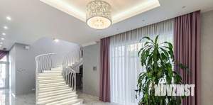 Дом 370м², 2-этажный, участок 18 сот.  