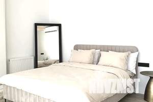 Дом 220м&sup2;, 2-этажный, участок 8 сот.  