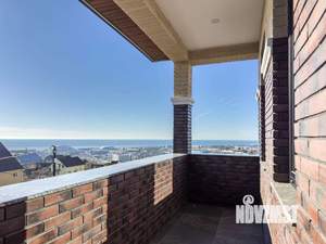 Дом 200м², 2-этажный, участок 5 сот.  