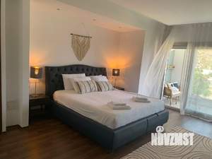 Коттедж 260м², 2-этажный, участок 7 сот.  