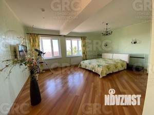 Дом 434м², 3-этажный, участок 15 сот.  