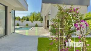 Дом 320м², 3-этажный, участок 5 сот.  