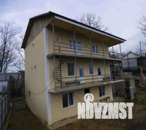 Дом 360м², 3-этажный, участок 7 сот.  