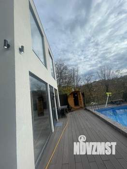 Дом 100м², 2-этажный, участок 5 сот.  