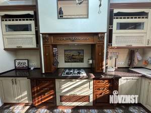 Дом 515м², 3-этажный, участок 11 сот.  