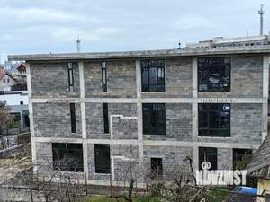 Коттедж 330м², 3-этажный, участок 6 сот.  