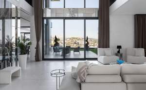 Дом 630м², 2-этажный, участок 8 сот.  