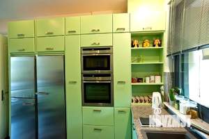 Коттедж 320м², 2-этажный, участок 6 сот.  