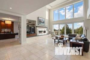 Дом 650м², 3-этажный, участок 128 сот.  