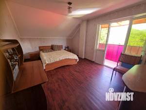 Дом 186м&sup2;, 3-этажный, участок 11 сот.  