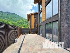 Дом 320м², 3-этажный, участок 17 сот.  