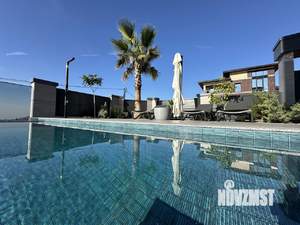 Коттедж 294м², 3-этажный, участок 5 сот.  