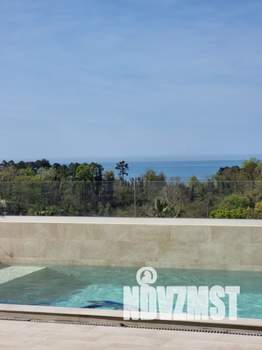 Коттедж 300м², 3-этажный, участок 5 сот.  