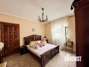 Дом 340м², 2-этажный, участок 4 сот.  
