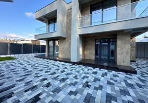 Дом 200м², 2-этажный, участок 6 сот.  